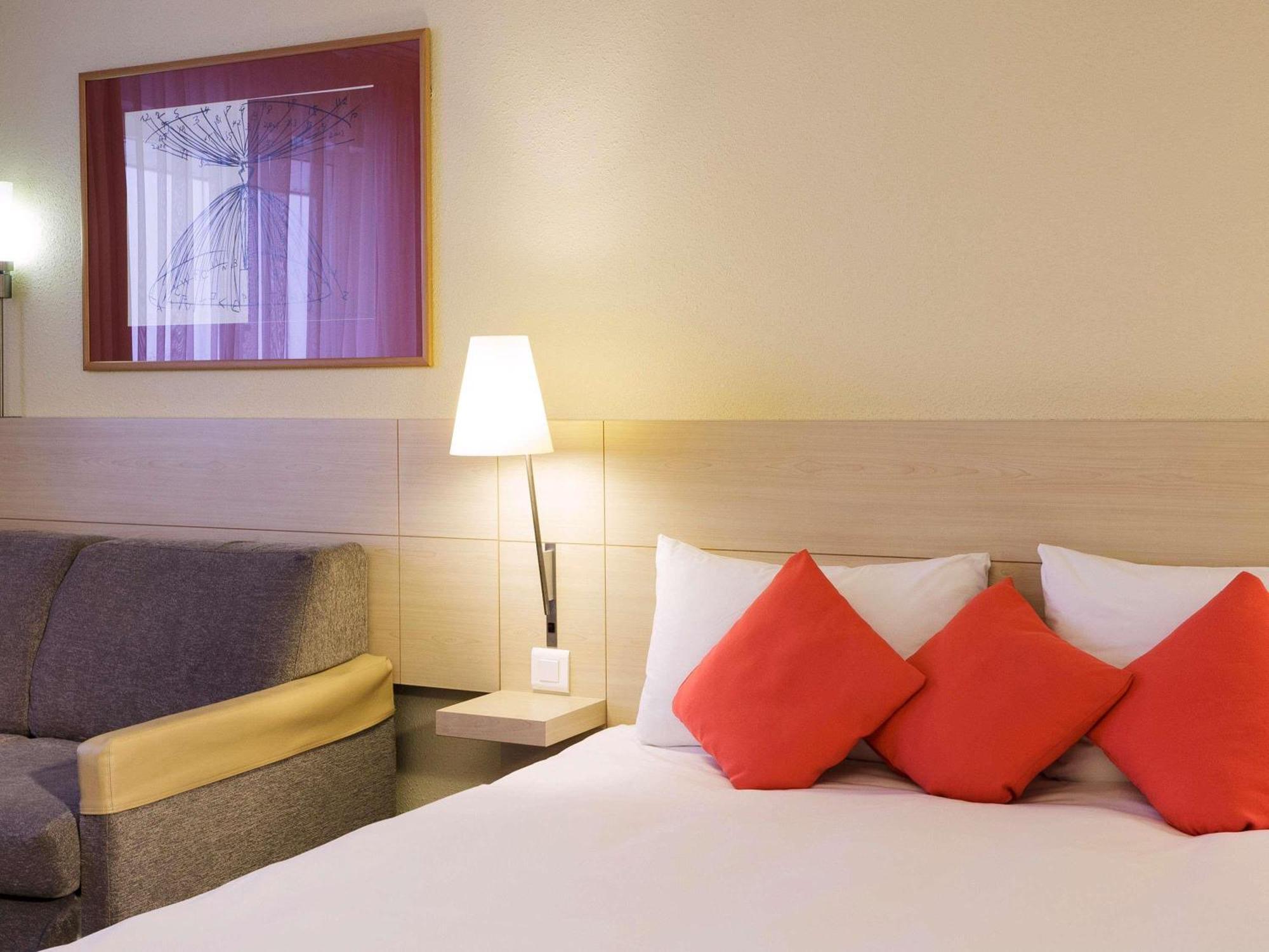 Novotel Milton Keynes Esterno foto
